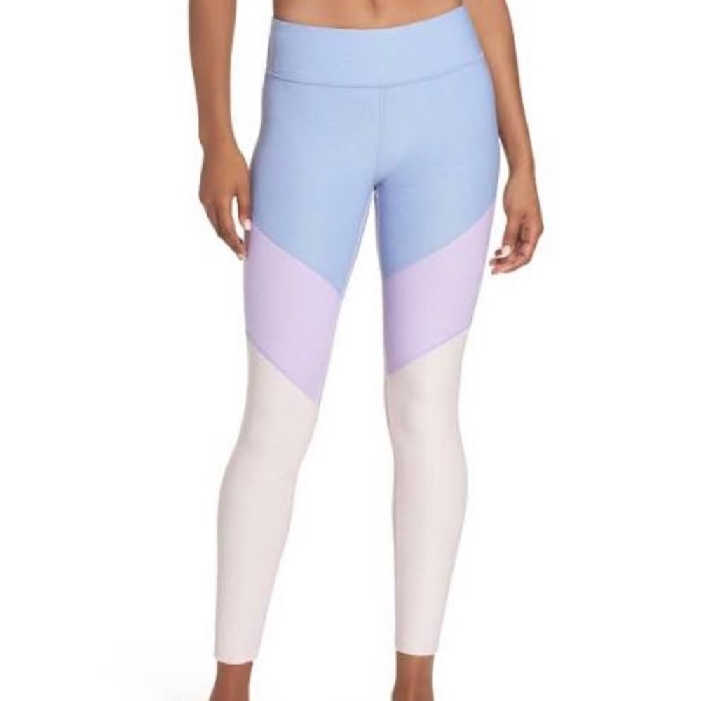 Outdoor Voices Springs  7/8  yoga pants.   Small